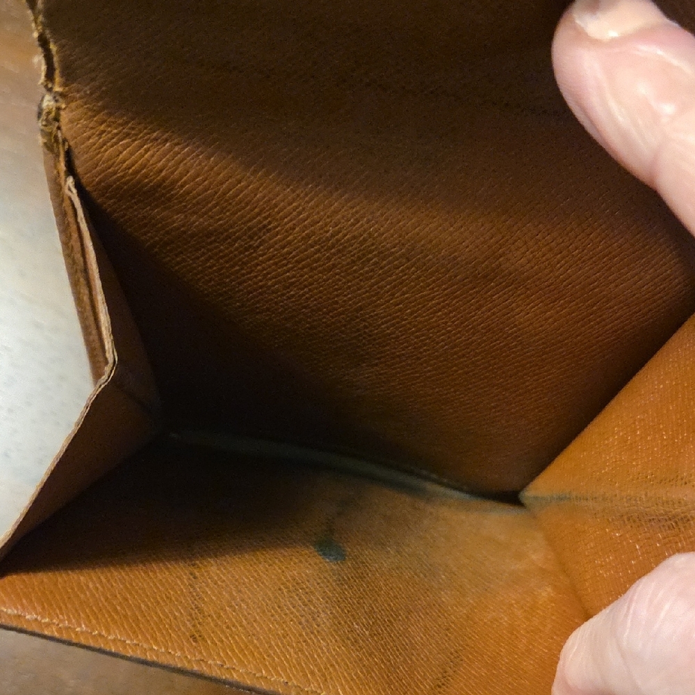 Louis Vuitton Brown and Gold Monogram Wallet - Picture 3 of 9